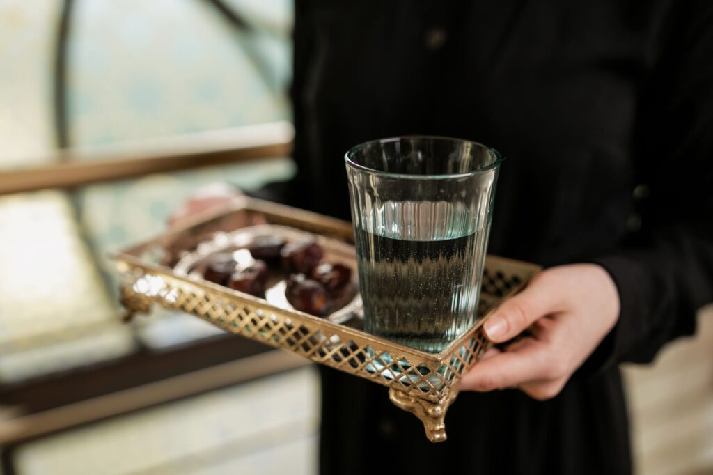 ضيافة اليوم الوطني بتنسيق تراثي سعودي
